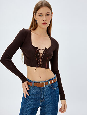 Koton X Zeynep Bastık - Crop Triko Kazak Önden Çapraz Bağcık Detaylı Uzun Kollu U Yaka