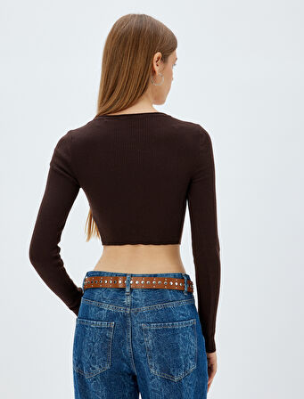 Koton X Zeynep Bastık - Crop Triko Kazak Önden Çapraz Bağcık Detaylı Uzun Kollu U Yaka