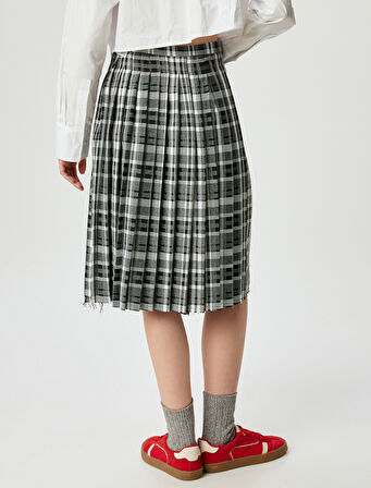 Pileli Etek Ekoseli Midi Boy Kemer Detaylı