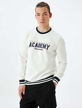 Bisiklet Yaka Sweatshirt Kolej Nakışlı İnterlok Kumaş Pamuk Karışımlı