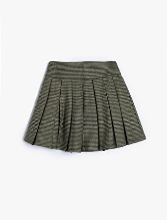 Pileli Etek Toka Detaylı