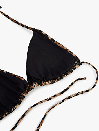 Astarlı Leopar Desenli Boyundan Bağlamalı Üçgen Bikini Üstü