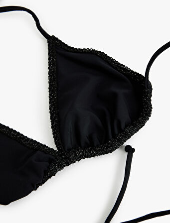 Boyundan Bağlamalı İpli Üçgen Bikini Üstü