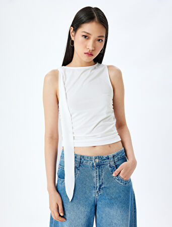 Bağlama Detaylı Kolsuz Slim Fit Bisiklet Yaka Üst