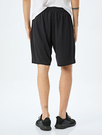 Beli Bağcıklı Cep Detaylı Slogan Baskılı Spor Şort