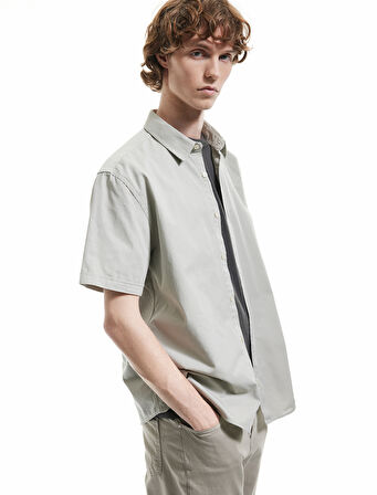 Klasik Yaka Pamuklu Düğmeli Kıvırmalı Kısa Kollu Gömlek