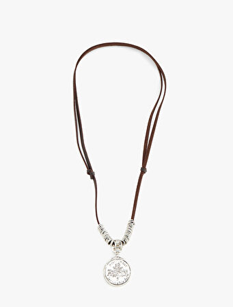 Charm Detaylı Kolye