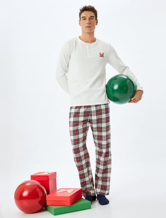 Yılbaşı Temalı İşlemeli Bol Kalıp Bisiklet Yaka Örme Pijama Üstü