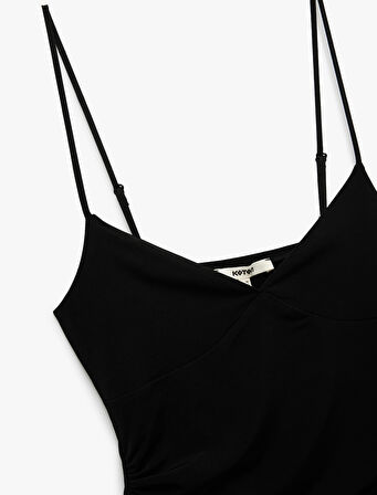Skinny Fit Drapeli V Yaka İnce Askılı Bluz