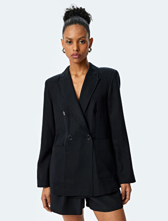 Uzun Kollu Düğmeli Cepli Kruvaze Oversize Blazer Ceket