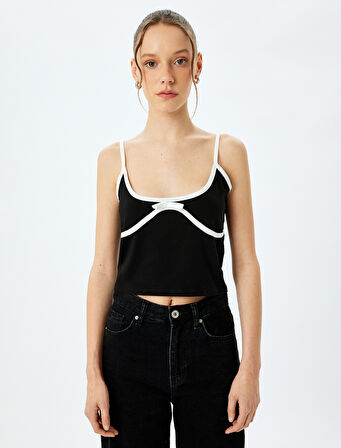 Dikiş Detaylı Fiyonklu Slim Fit Askılı Crop Üst