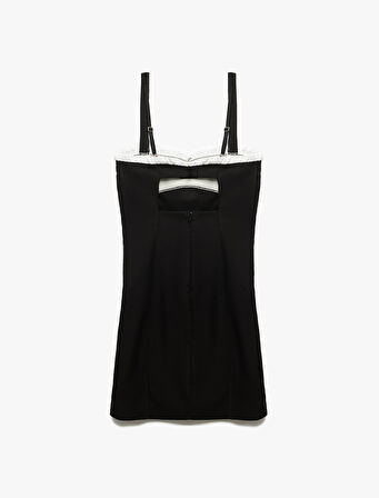 Kontrast Bağcıklı Kalp Yaka Sırt Detaylı Dar Kalıp Bodycon Askılı Mini Elbise