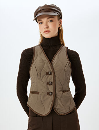 Düğmeli Cep Detaylı Biyeli Kolsuz V Yaka Kapitone Yelek