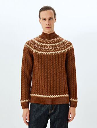 Balıkçı Yaka Dokulu Desenli Triko Kazak