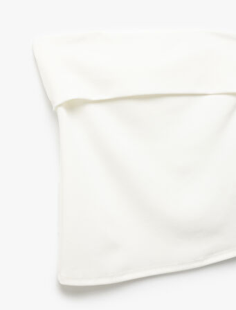 Dar Kesim Straplez Krep Üst