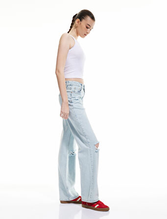 Pamuklu Yıpratma Detaylı Düz Paça Denim Pantolon - Straight Fit Jean