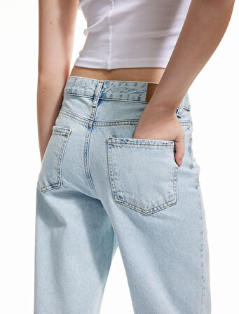 Pamuklu Yıpratma Detaylı Düz Paça Denim Pantolon - Straight Fit Jean
