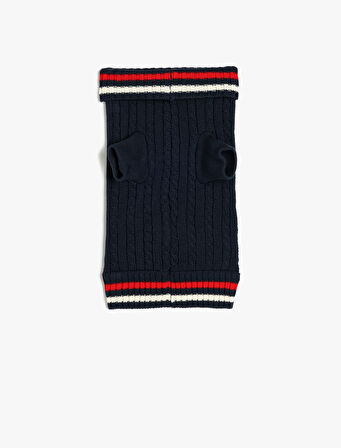 Biyeli Dik Yaka Köpek Kazağı