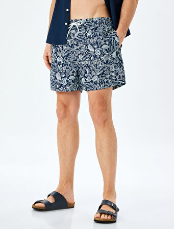 Baskılı Oversize Beli Bağcıklı Deniz Şortu