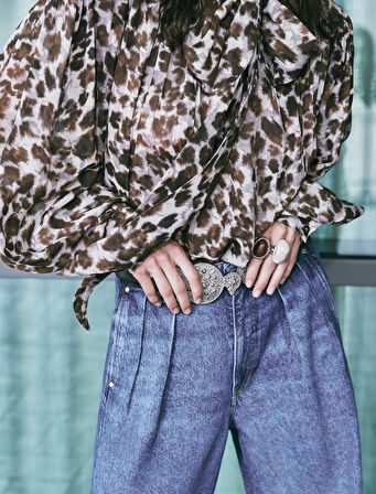 Leopar Desenli Fular Yaka Şifon Bluz Uzun Kollu 