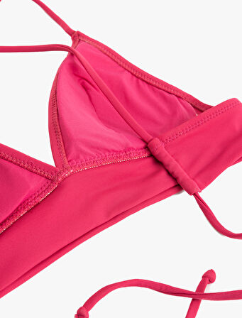 Arkası Çapraz Bağlama Detaylı V Yaka Bralet Bikini Üstü