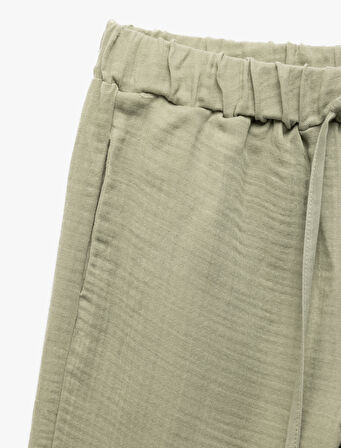 Beli Bağcıklı Cepli Rahat Kesim Pantolon