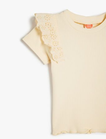 Pamuklu Brodeli Kısa Kollu Bisiklet Yaka Tişört