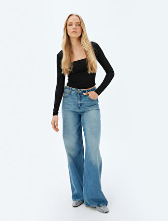 Kare Yaka Bluz Uzun Kollu 