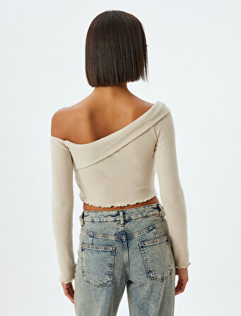Crop Tişört Uzun Kollu Kaşkorse Asimetrik Yaka Fırfır Detaylı Slim Fit