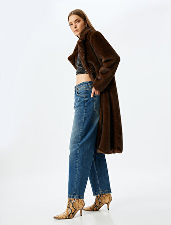 Koton X İnji - Bol Kalıp Dikiş Detaylı Düğmeli Cepli Pamuklu Balon Fit Kot Pantolon