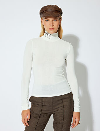 Dik Yaka Tişört İşleme Detaylı Uzun Kollu Slim Fit