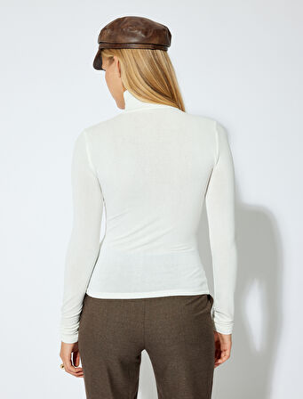 Dik Yaka Tişört İşleme Detaylı Uzun Kollu Slim Fit