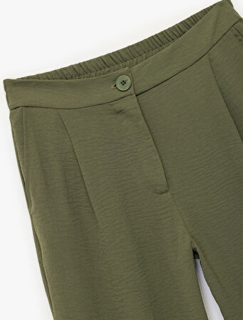 Aerobin Kumaş Pileli Cepli Culotte Fit Kısa Bol Kısa Paça Pantolon