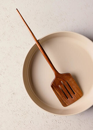 The Mia Natura Akasya Delikli Spatula 35x8 cm