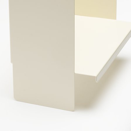 Beyaz Metal Duvar Rafı - Masa Üstü Kitaplık ve Çok Amaçlı Ofis Düzenleyici 21x30 cm