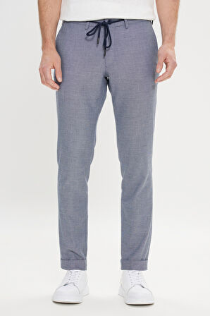 Slim Fit Dar Kesim Yan Cepli Beli Bağlamalı Desenli Pantolon