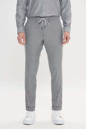 Slim Fit Dar Kesim Yan Cepli Beli Bağlamalı Desenli Pantolon