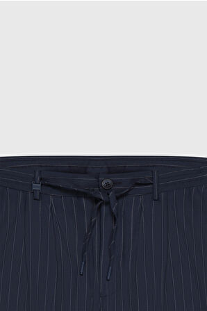 Slim Fit Dar Kesim Yünlü Çizgili Beli Bağlamalı Yan Cep Pileli Pantolon