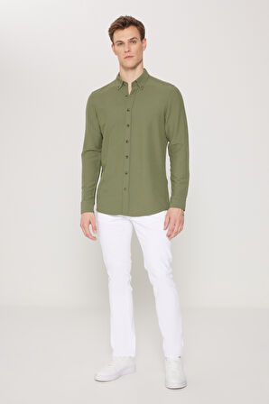 Slim Fit Dar Kesim Keten Görünümlü Gofre Desenli Düğmeli Yaka Gömlek