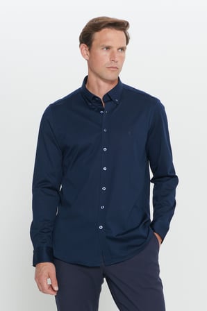 Slim Fit Dar Kesim Düğmeli Yaka Gömlek