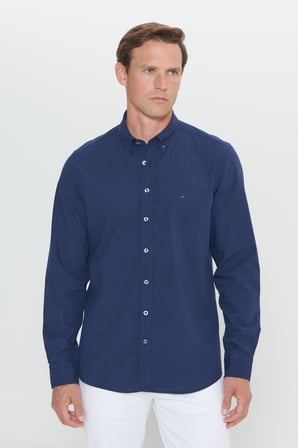 Slim Fit Dar Kesim Düğmeli Yaka %100 Pamuk Gömlek