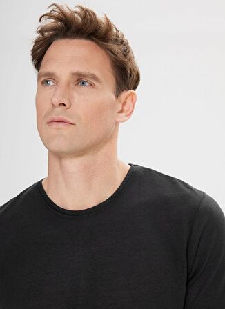 Altınyıldız Classics Siyah Erkek T-Shirt 4A4824200045
