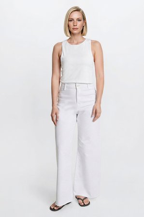 Standart Fit Normal Kesim Bisiklet Yaka Crop Body