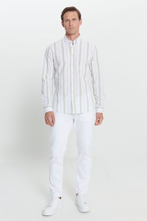 Slim Fit Dar Kesim %100 Pamuk Düğmeli Yaka Çizgili Gömlek