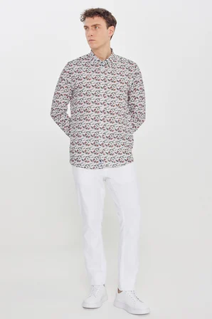 %100 Pamuk Slim Fit Dar Kesim Düğmeli Yaka Baskılı Gömlek