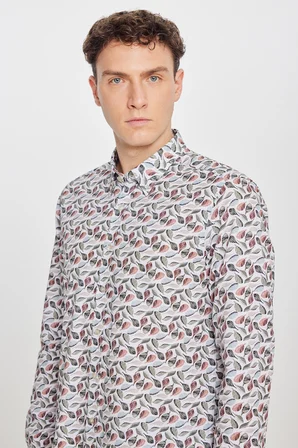 %100 Pamuk Slim Fit Dar Kesim Düğmeli Yaka Baskılı Gömlek