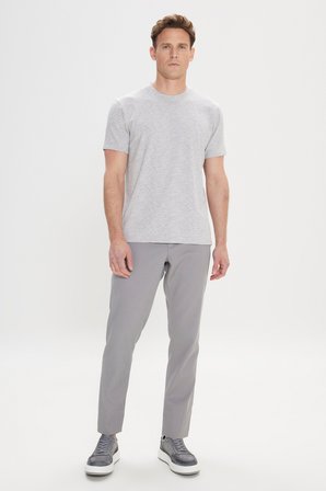 Slim Fit Dar Kesim Bisiklet Yaka Pamuklu Kısa Kollu Tişört