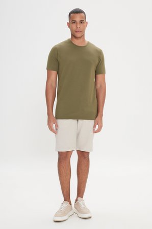 Slim Fit Bisiklet Yaka Kısa Kollu Yumuşak Tuşeli Basic Tişört