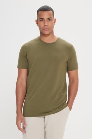 Slim Fit Bisiklet Yaka Kısa Kollu Yumuşak Tuşeli Basic Tişört