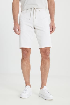 Slim Fit Dar Kesim Yan Cepli Gofre Desenli Şort
